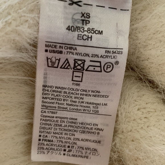 Banana Republic Off-Shoulder Sweater very soft and elegant cream color Size XS - Picture 7 of 7